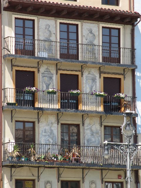 010 Pamplona.jpg -                                